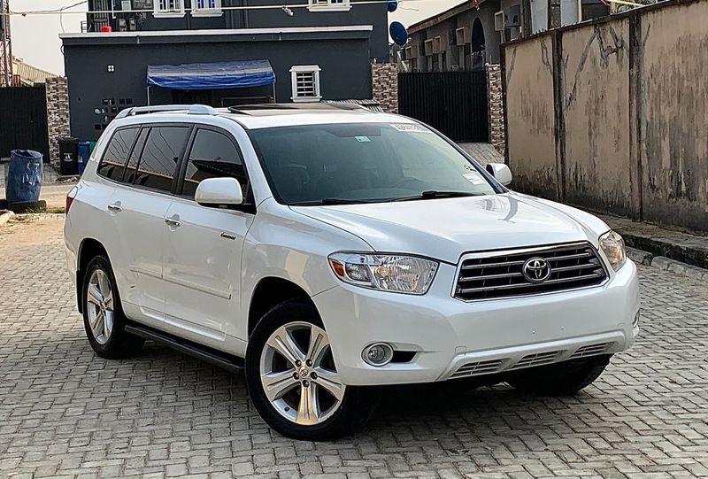 Thumbnail 7 of 2010 Toyota Highlander Limited